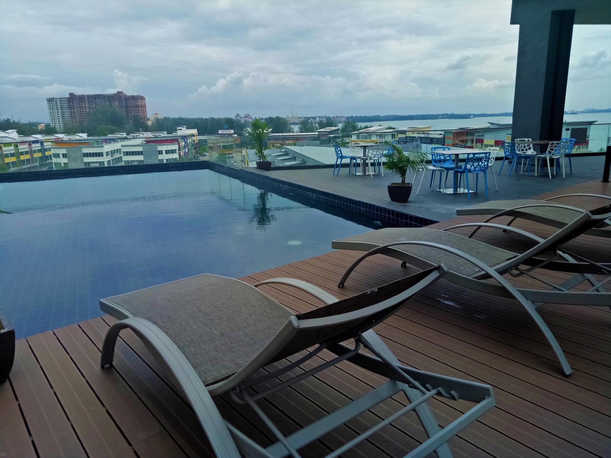 D'Wharf Hotel & Serviced Residence Петалинг Джая Екстериор снимка