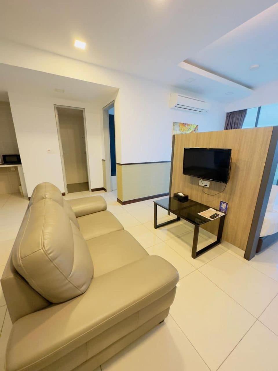 D'Wharf Hotel & Serviced Residence Петалинг Джая Екстериор снимка