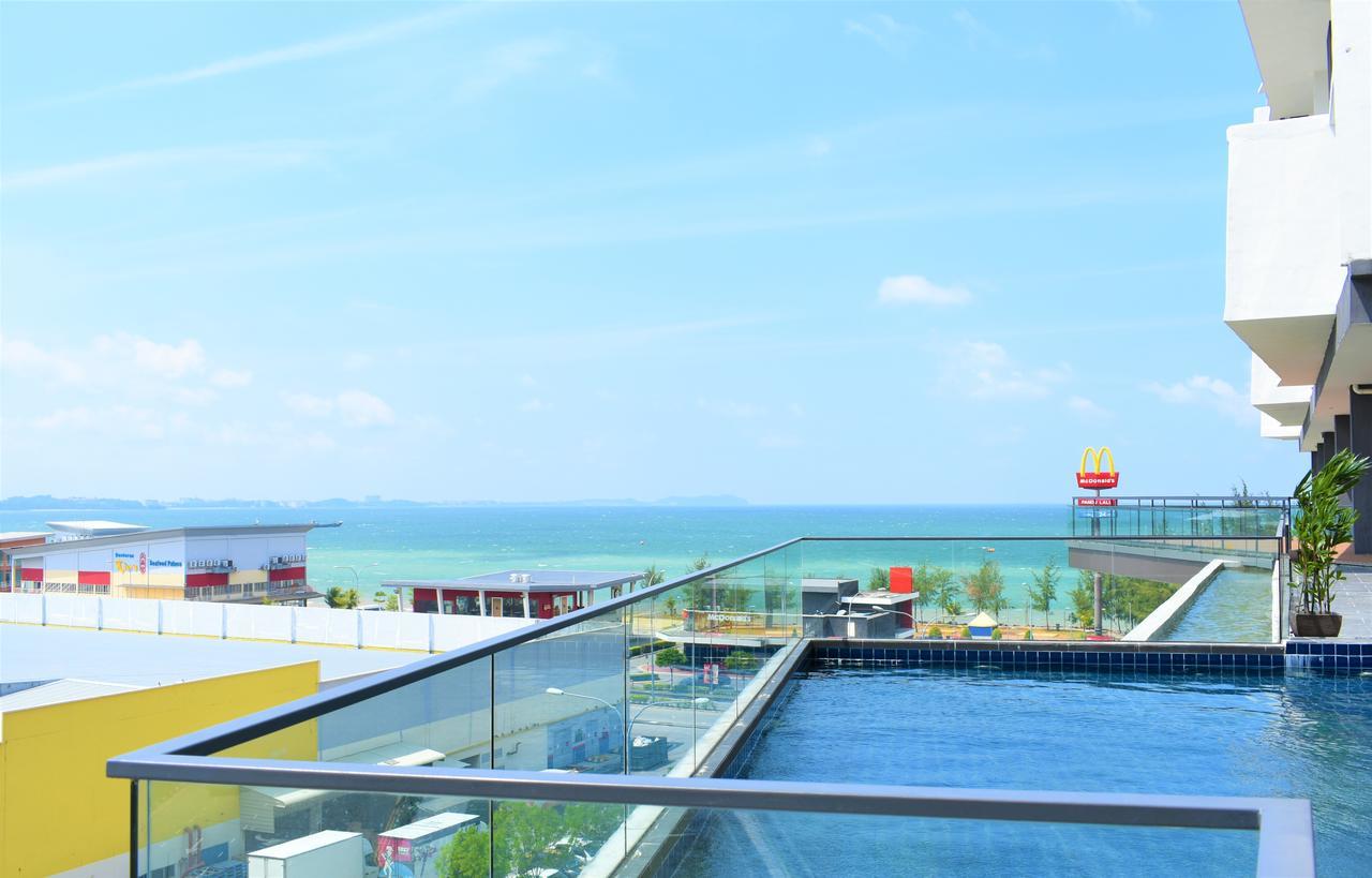 D'Wharf Hotel & Serviced Residence Петалинг Джая Екстериор снимка