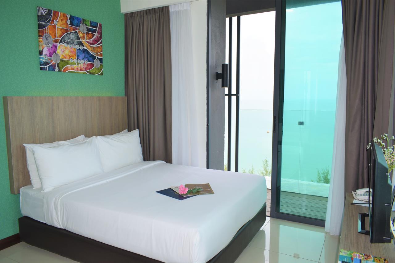 D'Wharf Hotel & Serviced Residence Петалинг Джая Екстериор снимка